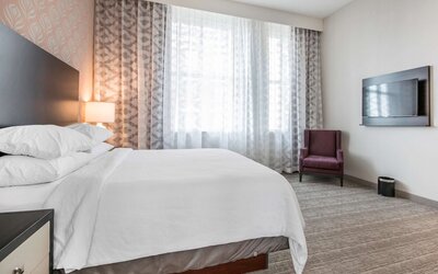 Embassy Suites Louisville Downtown