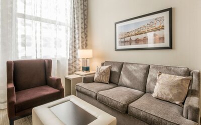 Embassy Suites Louisville Downtown