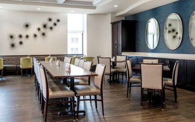 Embassy Suites Louisville Downtown
