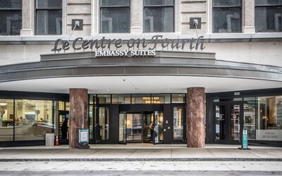 Embassy Suites Louisville Downtown