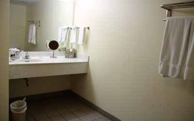 Hawthorn Suites by Wyndham Louisville East