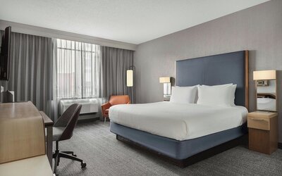 Courtyard by Marriott Louisville Airport