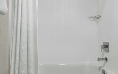 Courtyard by Marriott Louisville Airport