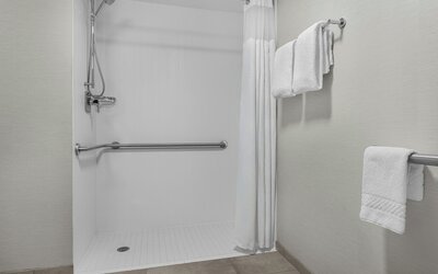 Courtyard by Marriott Louisville Airport