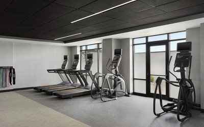 Courtyard by Marriott Louisville Airport