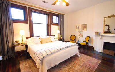 Louisville Bourbon Inn
