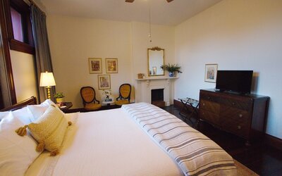 Louisville Bourbon Inn