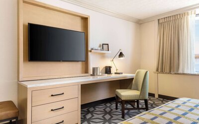 Galt House Hotel Trademark Collection by Wyndham