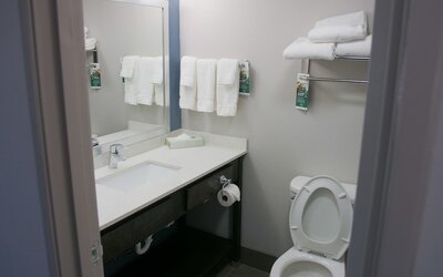Wingate by Wyndham Louisville Fair and Expo