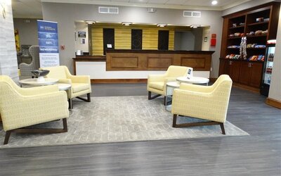 Cottonwood Airport & Expo Hotel Louisville