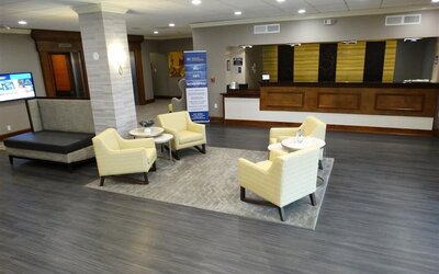 Cottonwood Airport & Expo Hotel Louisville