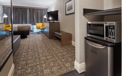 Cottonwood Airport & Expo Hotel Louisville