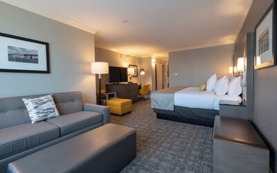 Cottonwood Airport & Expo Hotel Louisville