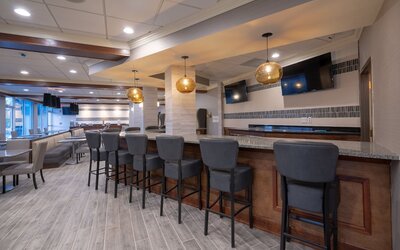 Cottonwood Airport & Expo Hotel Louisville