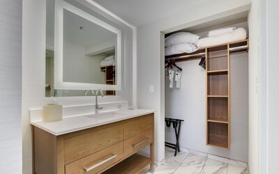 Homewood Suites by Hilton Louisville-East