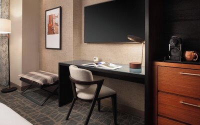 Hotel Distil, Autograph Collection
