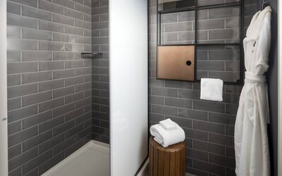 Hotel Distil, Autograph Collection