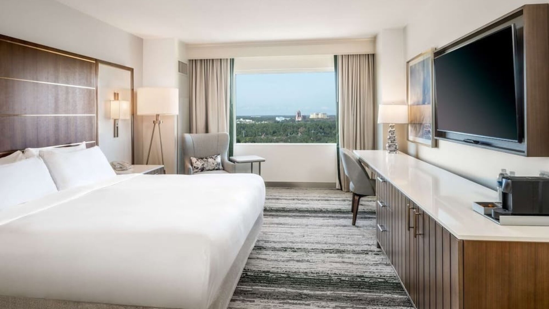King room with natural light at Signia By Hilton Orlando Bonnet Creek.
