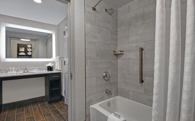 Homewood Suites By Hilton Louisville Airport