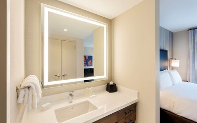 Homewood Suites by Hilton Louisville Downtown, KY