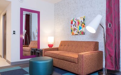 Home2 Suites by Hilton Louisville Downtown NuLu