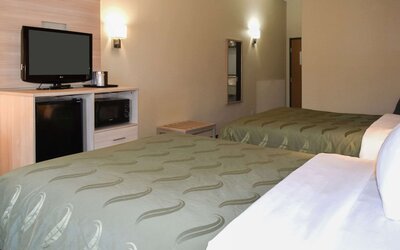 Quality Inn & Suites Brooks Louisville South