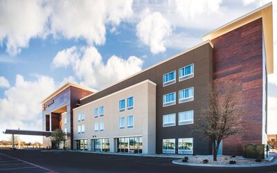 La Quinta Inn & Suites by Wyndham Lubbock South
