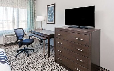 La Quinta Inn & Suites by Wyndham Lubbock South