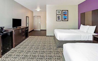 La Quinta Inn & Suites by Wyndham Lubbock South