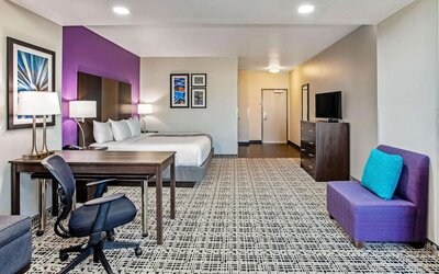 La Quinta Inn & Suites by Wyndham Lubbock South