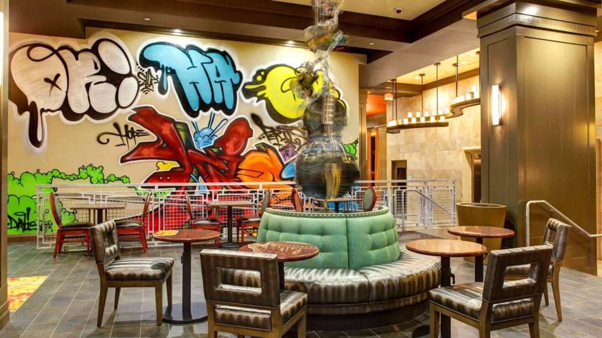 Lounge and coworking space at Hampton Inn & Suites Austin @ The UniversityCapitol.