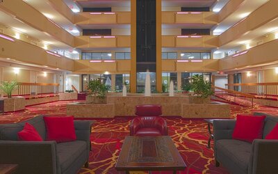 MCM Eleganté Hotel & Suites