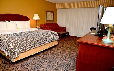 MCM Eleganté Hotel & Suites