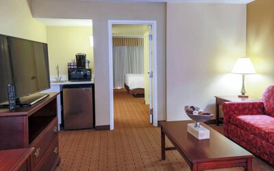 MCM Eleganté Hotel & Suites