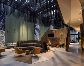 Lobby and coworking space at Hilton Garden Inn Lima Miraflores.