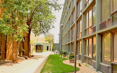 MCM Eleganté Hotel & Suites