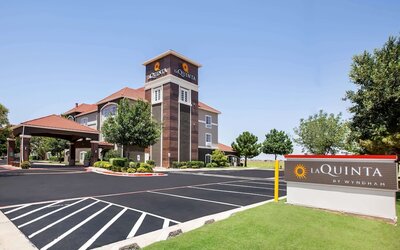 La Quinta Inn & Suites by Wyndham Lubbock North