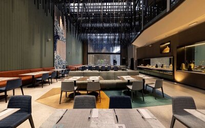 Lobby entrance at Hilton Garden Inn Lima Miraflores.