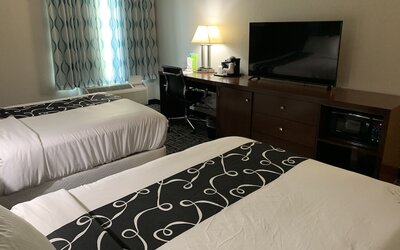 La Quinta Inn & Suites by Wyndham Lubbock North