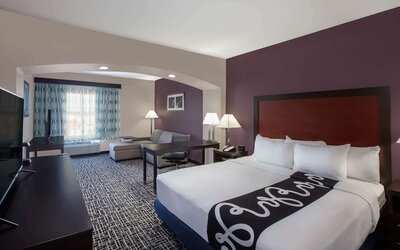 La Quinta Inn & Suites by Wyndham Lubbock North