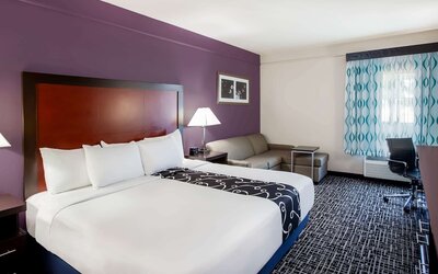 La Quinta Inn & Suites by Wyndham Lubbock North