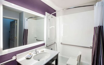 La Quinta Inn & Suites by Wyndham Lubbock North