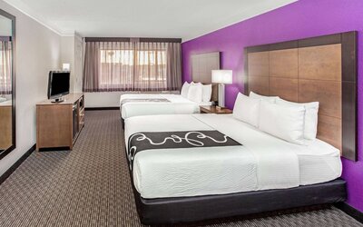 La Quinta Inn & Suites by Wyndham Lubbock West Medical Centr