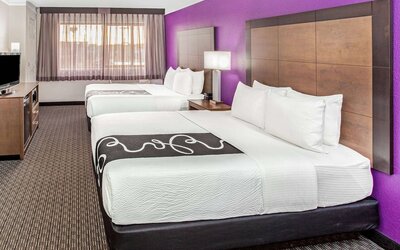 La Quinta Inn & Suites by Wyndham Lubbock West Medical Centr