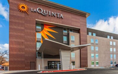La Quinta Inn & Suites by Wyndham Lubbock West Medical Centr