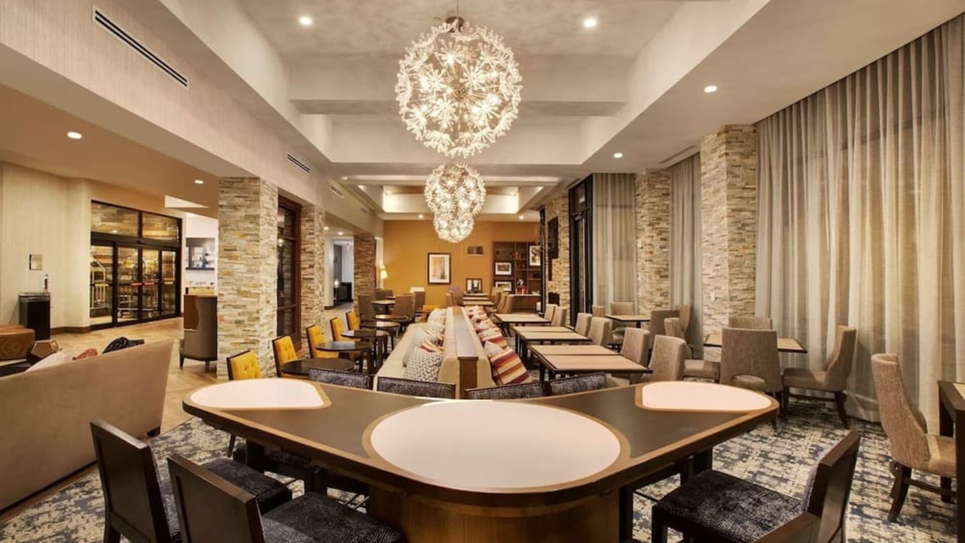 Professional meeting room at Homewood Suites By Hilton Louisville Downtown.