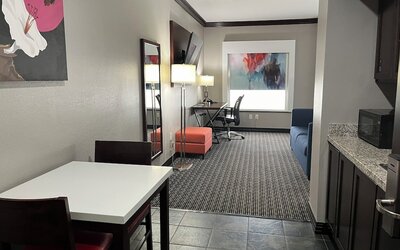 Hawthorn Suites by Wyndham Lubbock