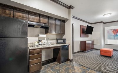 Hawthorn Suites by Wyndham Lubbock