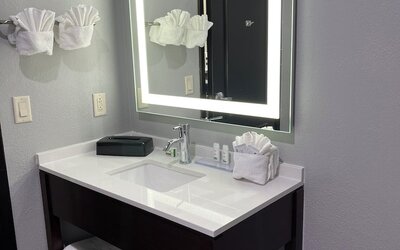Hawthorn Suites by Wyndham Lubbock