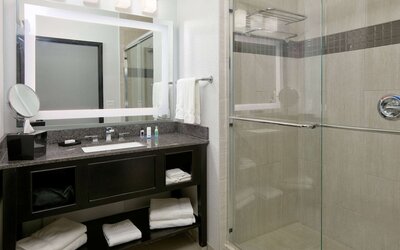 La Quinta Inn & Suites by Wyndham Lubbock Southwest